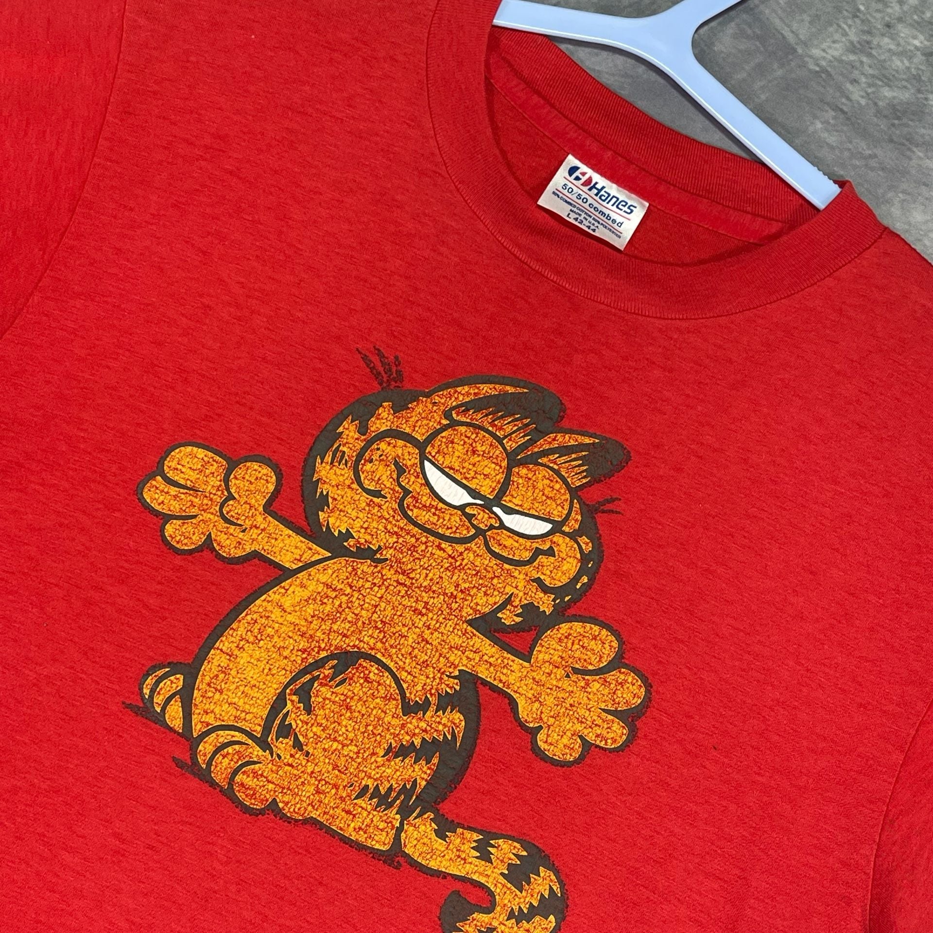Vintage Hanes Garfield Brown T-Shirt Size L 42-44 Red 50/50 Combed 8