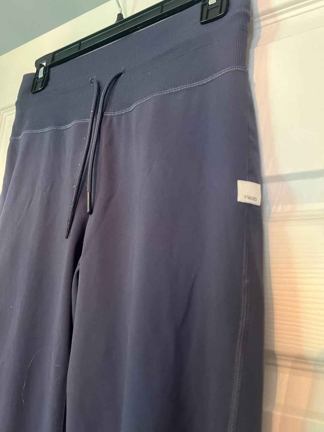 Vuori Women’s Performance Jogger Blue Size Small 4