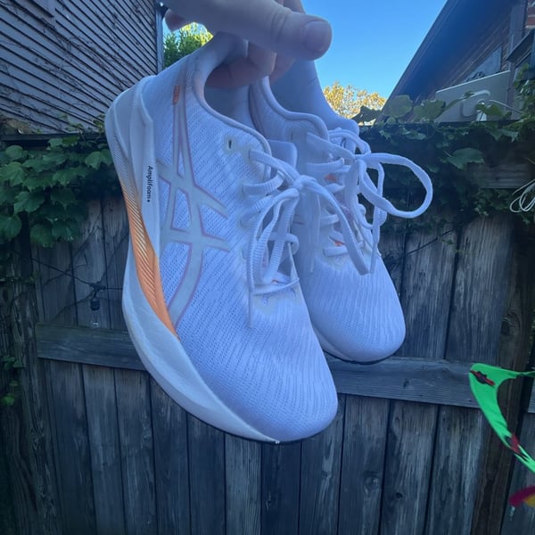 ASICS Versablast 4 Size 11 White Amplifoam Womens Running Shoes