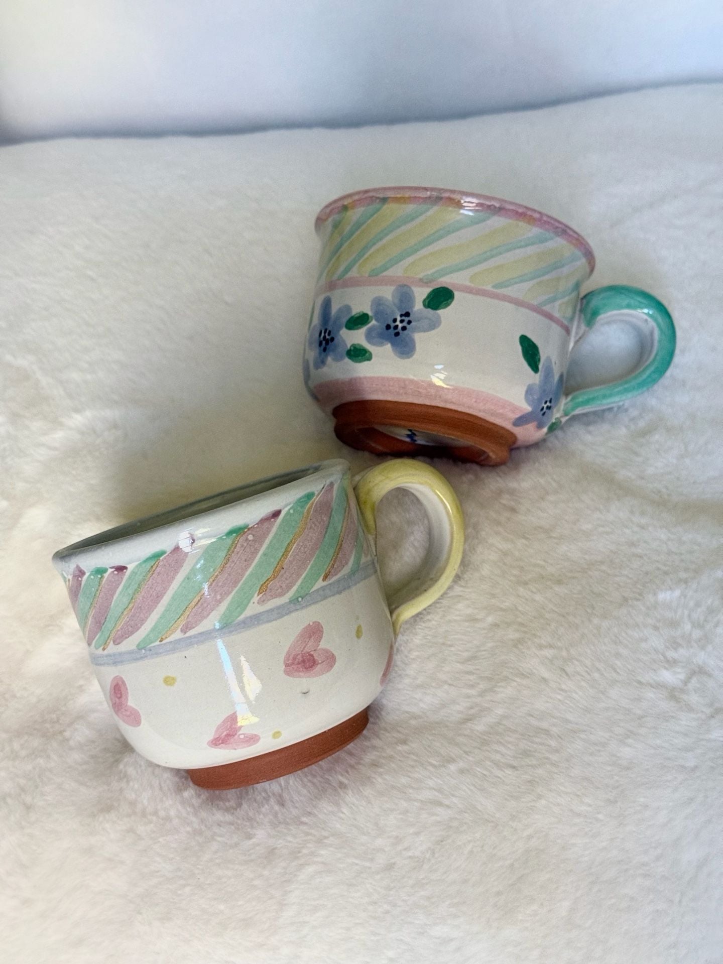 Vintage Hand Painted Italian Pottery Ceramic Coffee Mugs Set of Two 1