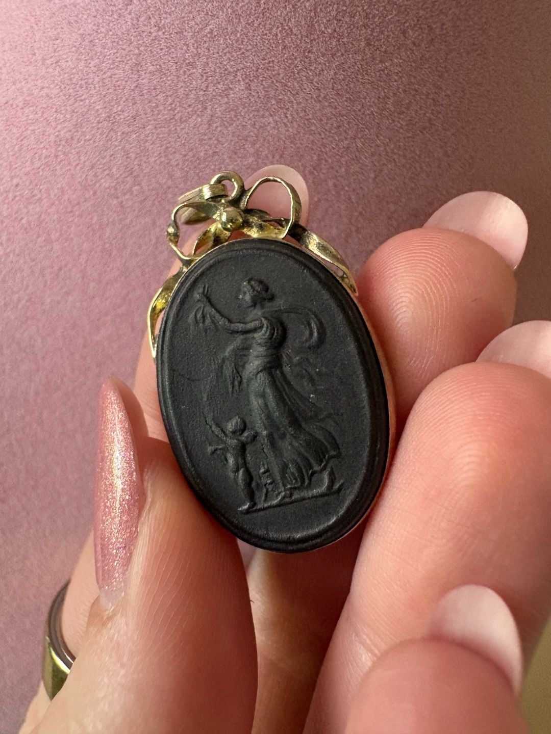 Wedgwood Vintage Mother Love Black Basalt Cameo Pendant Sterling Silver 9