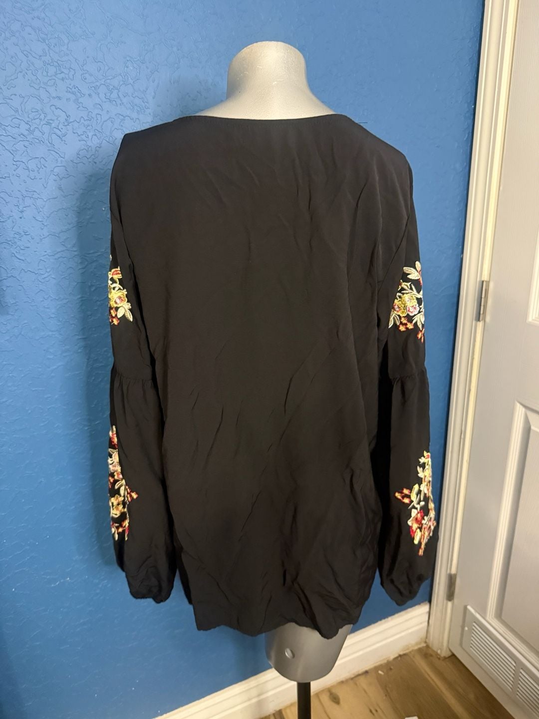 Black Embroidered Floral Long Sleeve Blouse Size L Boho Top 5