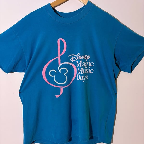 Disney Character Fashions Magic Music Days T-Shirt Size X-Large Blue