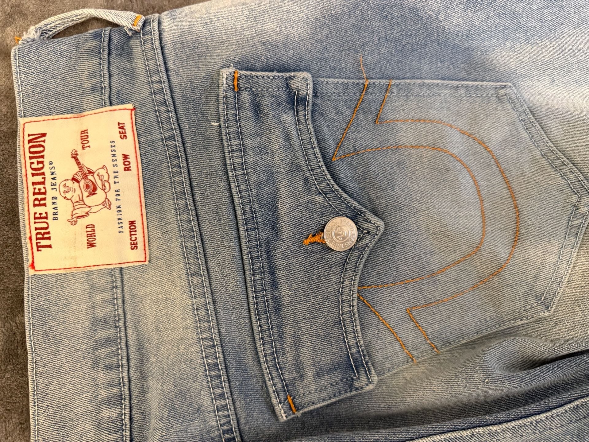 True Religion Geno Relaxed Slim Jeans Size 36 Light Wash Denim 4
