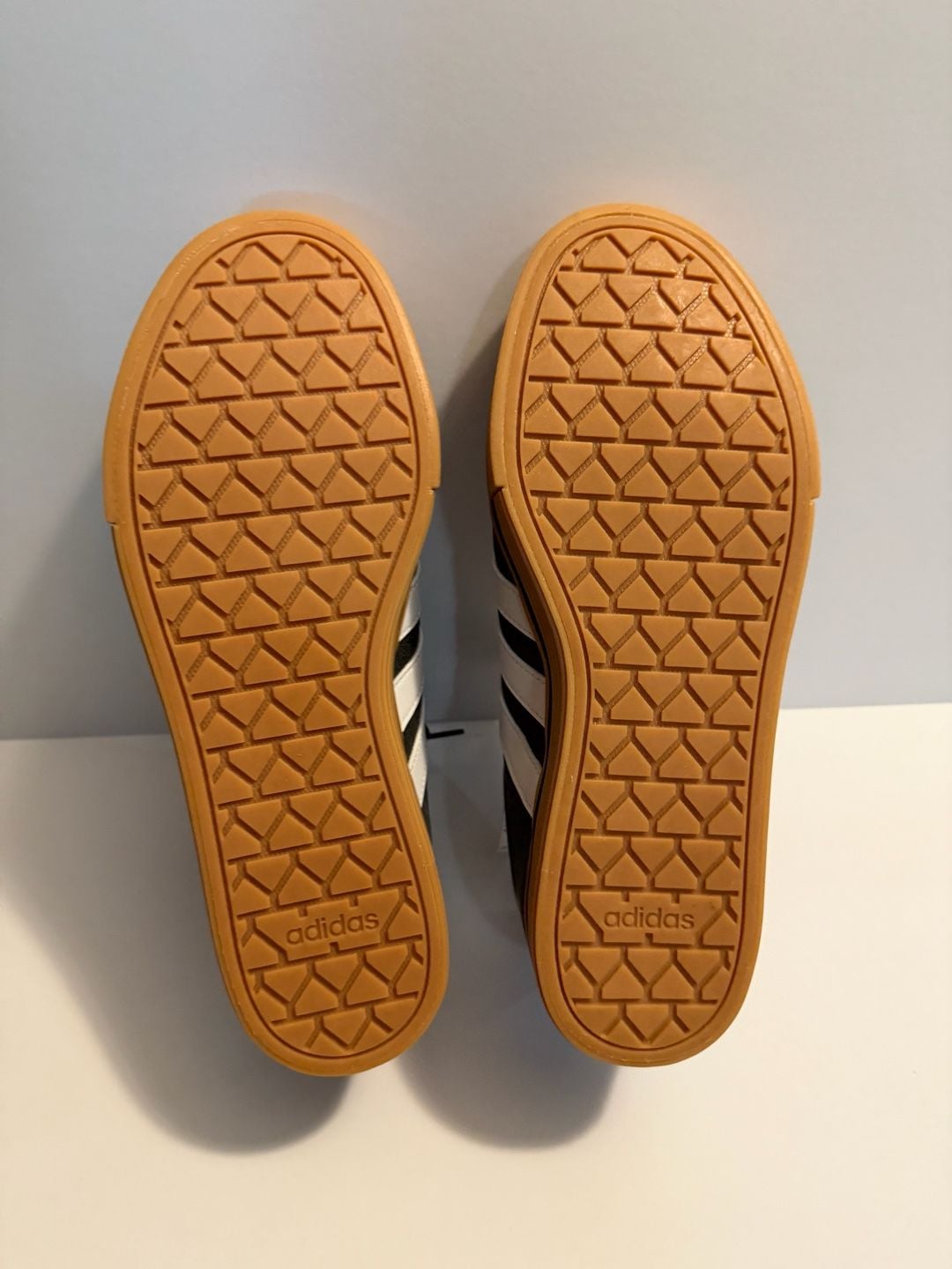 Adidas Daily 4.0 Size 7 Black White Gum Canvas Sneakers 5