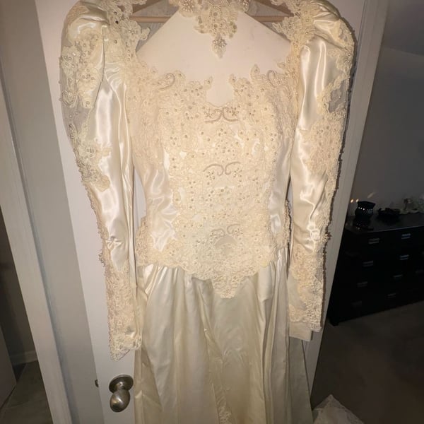 Vintage 1980s Satin Lace Pearl Wedding Dress with Veil