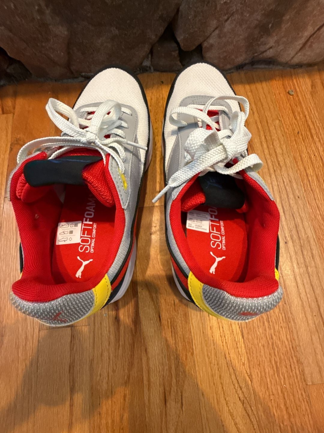 Puma R78 Gravity Size 9.5 Grey White Red Blue Sneakers 8