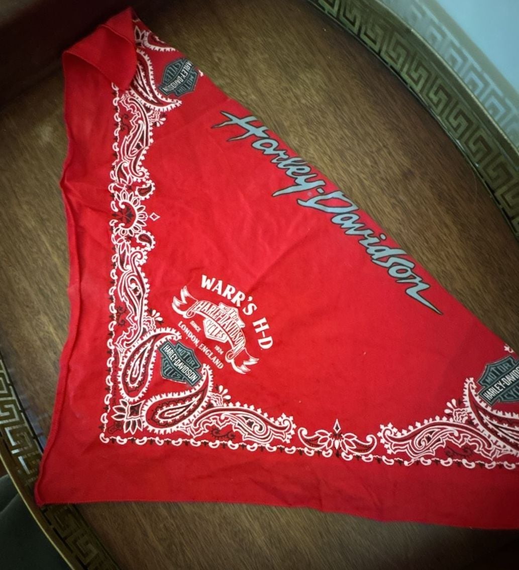 Harley-Davidson Warr's London England 1990 Red Paisley Bandana 2