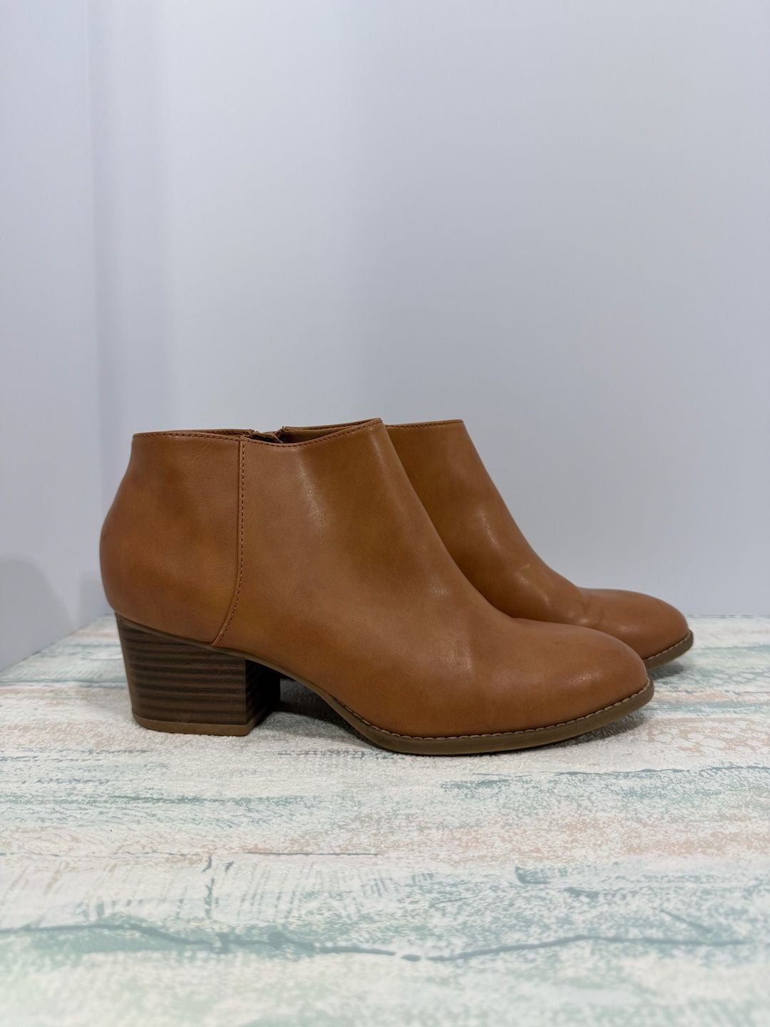 Old Navy Ankle Boots Size 7.5 Tan Faux Leather Block Heel Booties 4