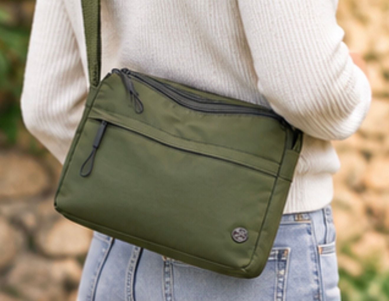 Unbranded Green Nylon Crossbody Bag with Multiple Zippered Compartments 4