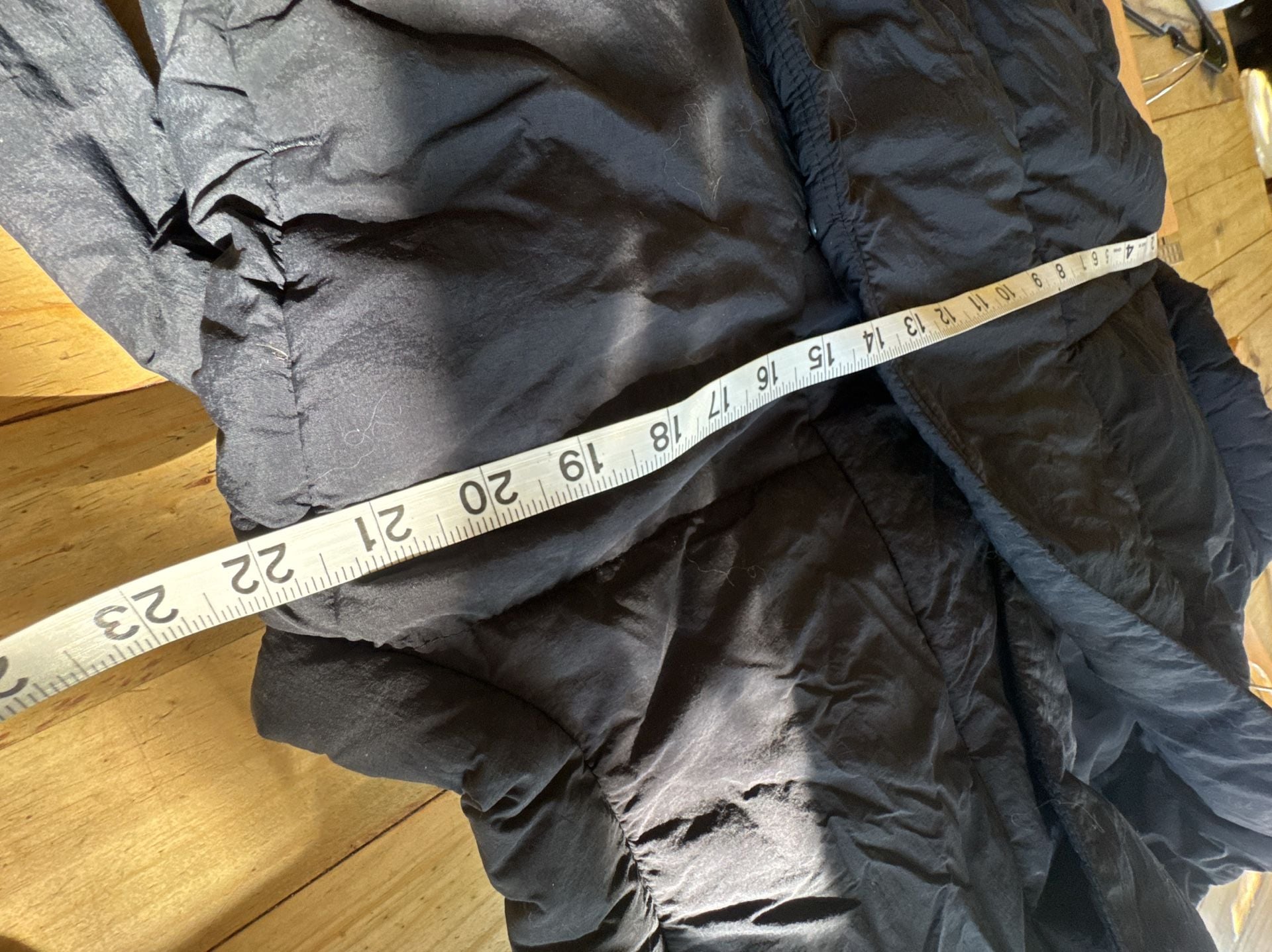Gap Duvet Wrap Puffer Vest Size XXS Black Quilted Belted Jacket 9