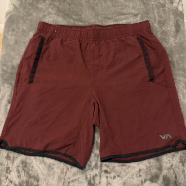 RVCA Yogger IV Athletic Shorts Size S Burgundy