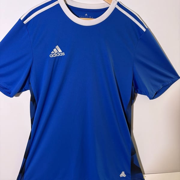 Adidas Entrada 18 Jersey Size XL Blue Soccer Sports T-Shirt