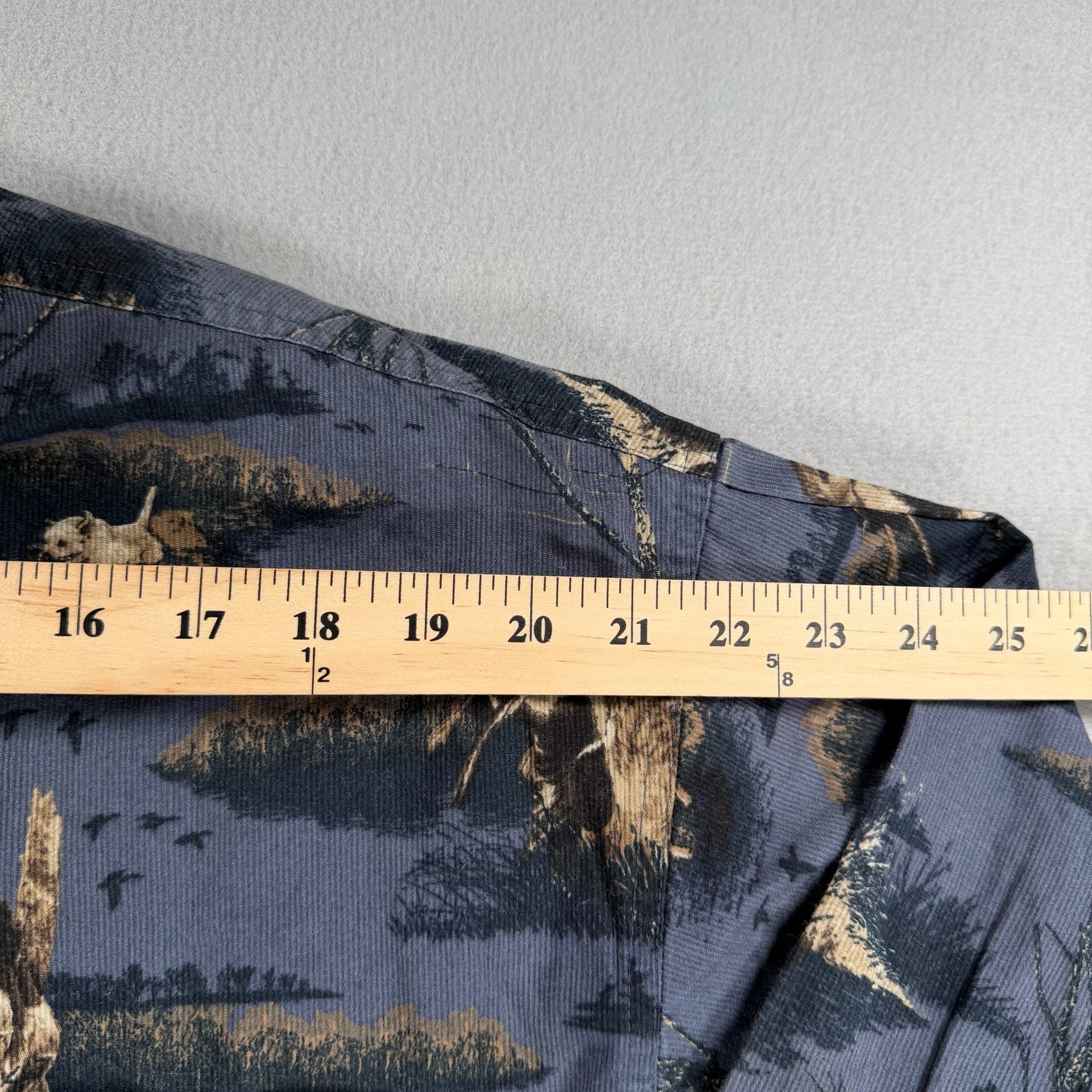 Columbia River Lodge Dog Print Corduroy Shirt Size XL 4