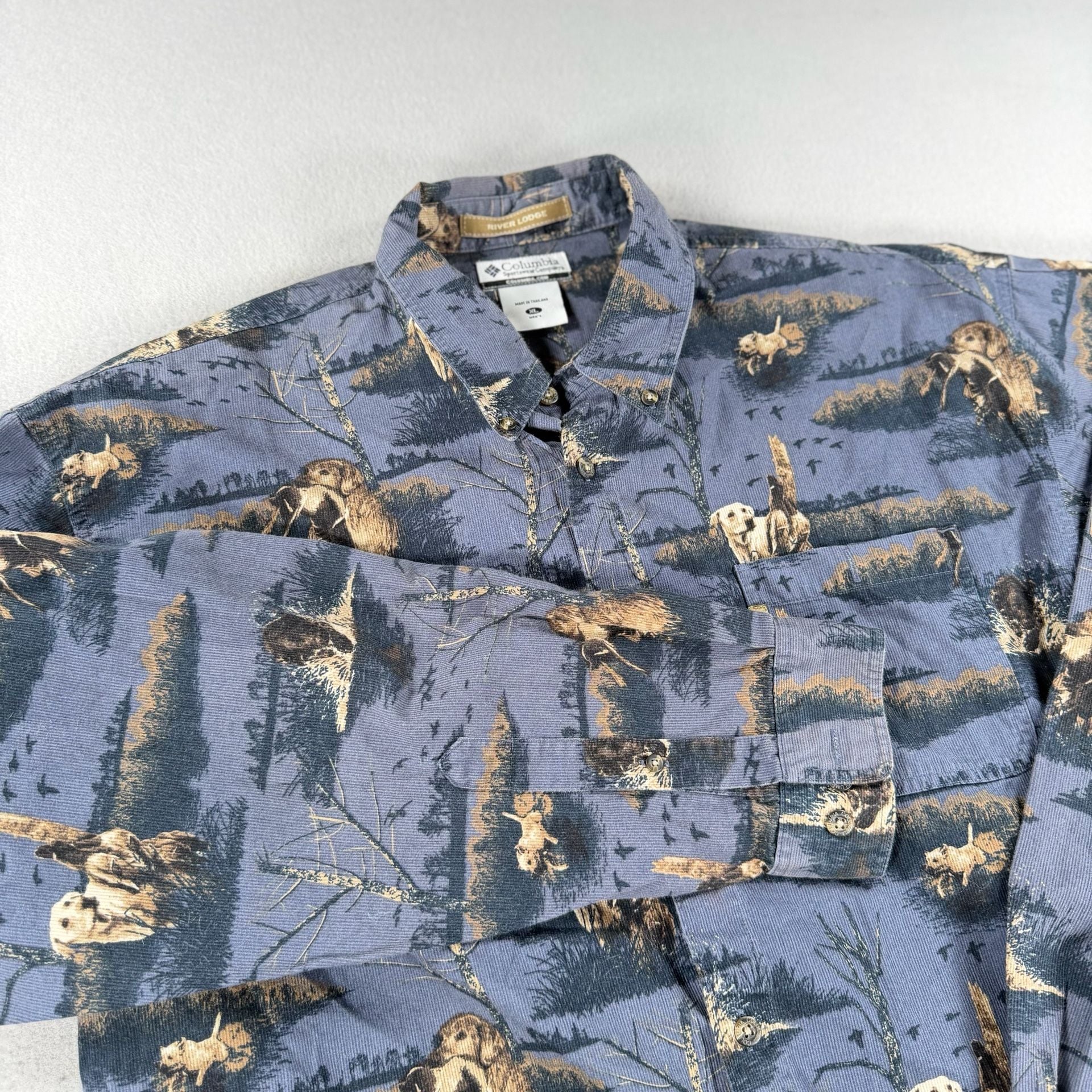 Columbia River Lodge Dog Print Corduroy Shirt Size XL 9