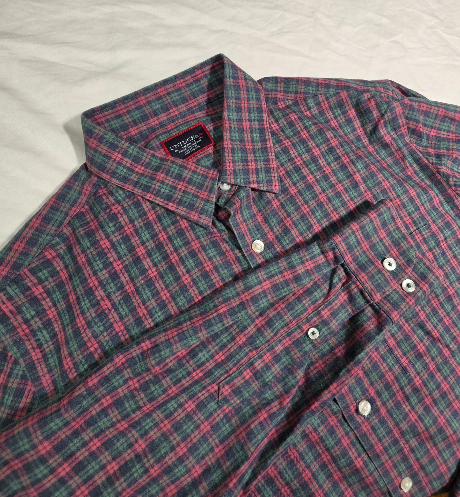 UNTUCKit Ropiteau WF Shirt Medium Red Green Plaid Slim Fit Cotton 2