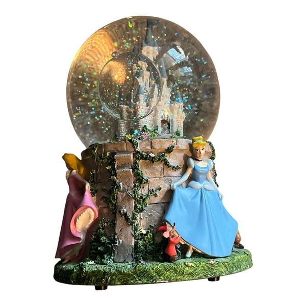 Disney Hallmark Princess Musical Snow Globe Castle Cinderella Belle