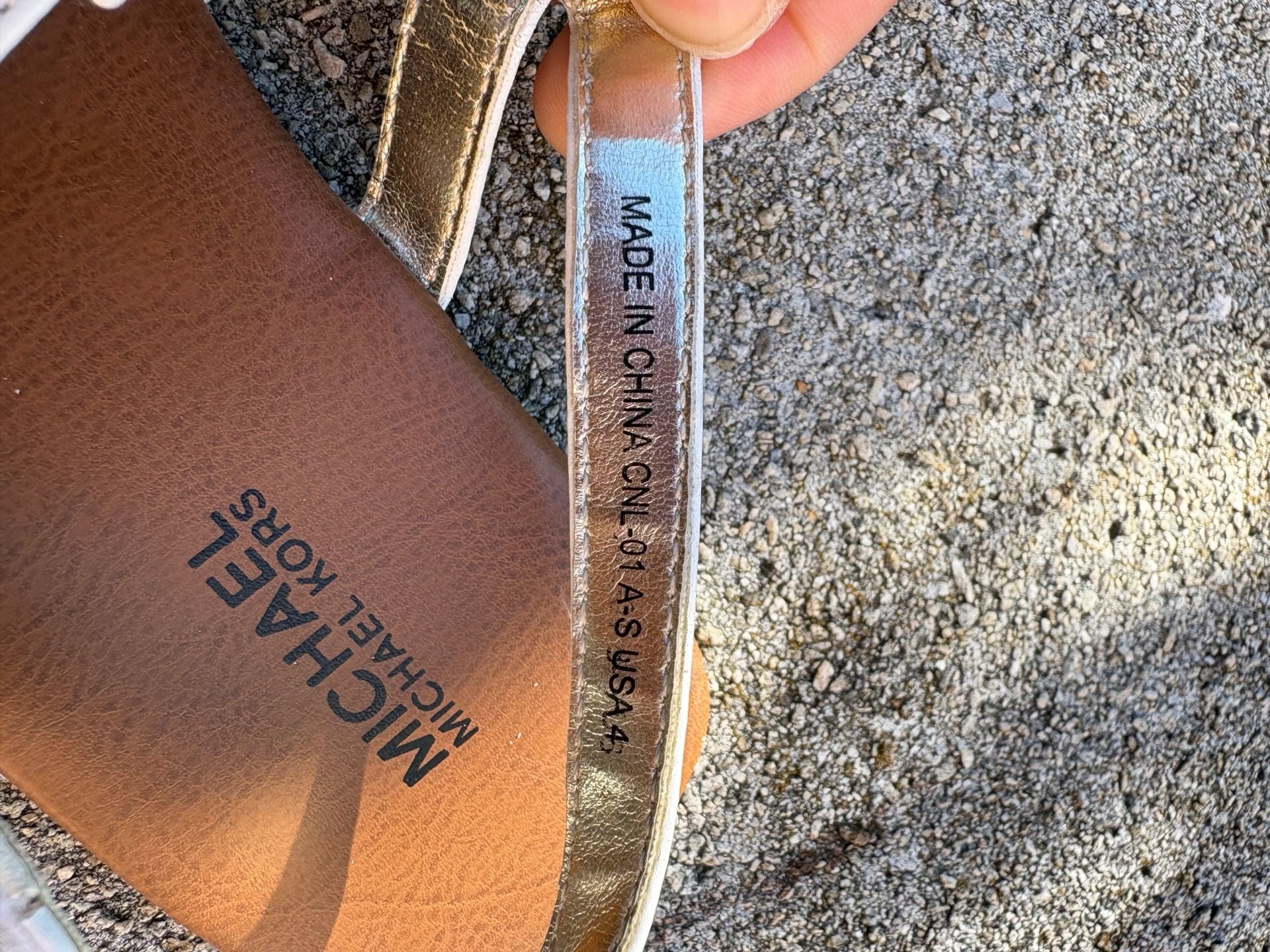 Michael Kors Thong Sandals Size 4 White Gold Logo Flat Slingback 4