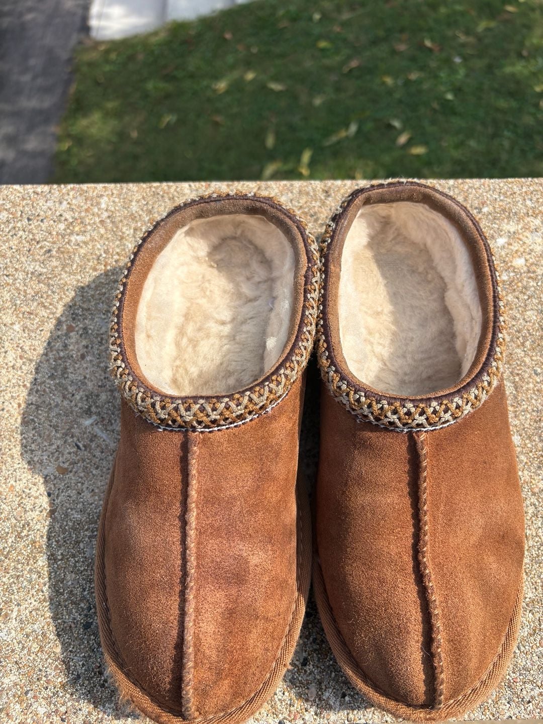UGG Tasman Slipper Size 4 Chestnut Suede 9