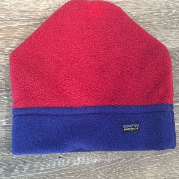 Patagonia Fleece Beanie Hat Size M Red Blue Made In USA