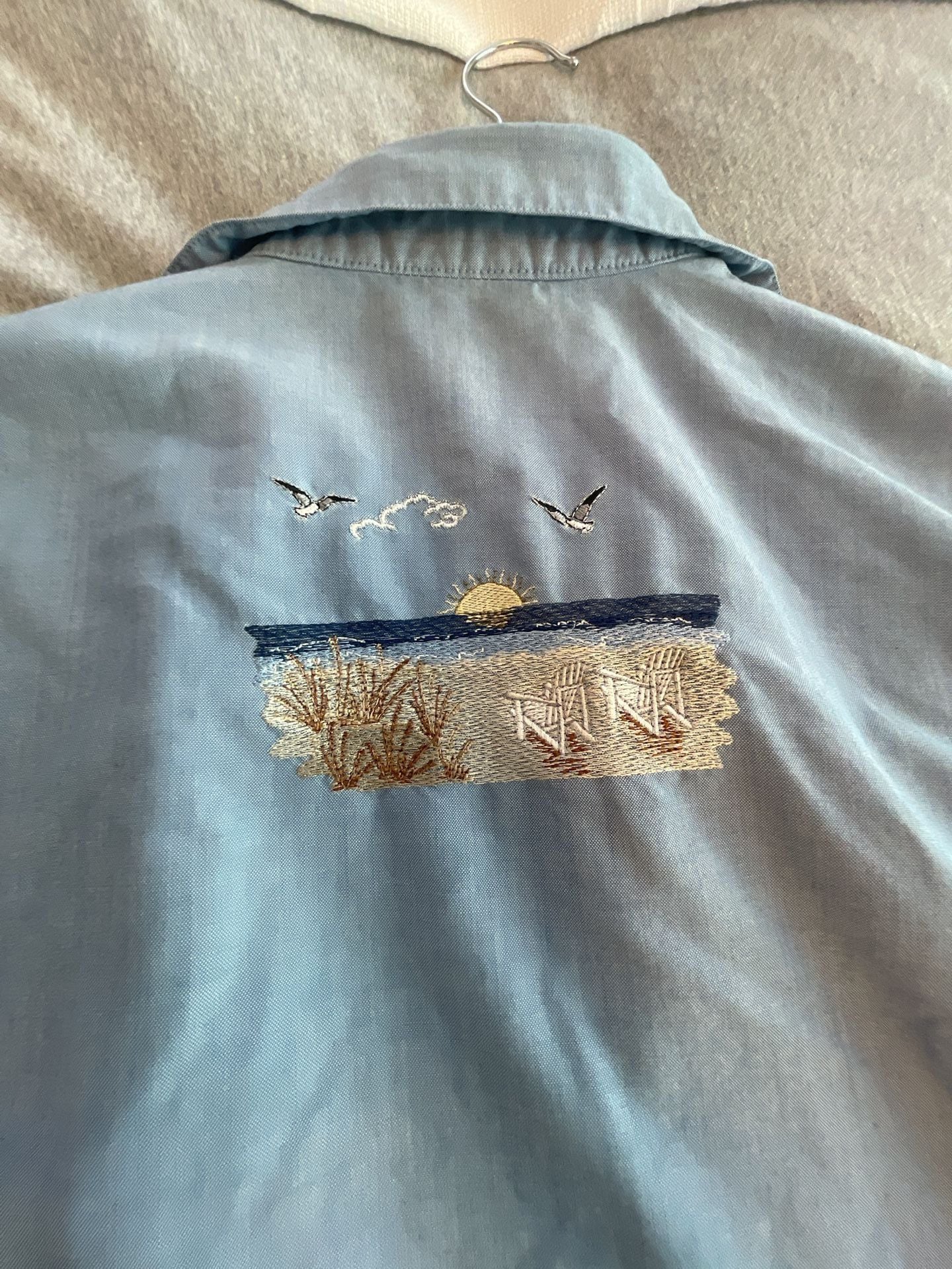 Embroidered Lighthouse Beach Button Down Shirt Blue
Size L
Cottage
Coastal 6