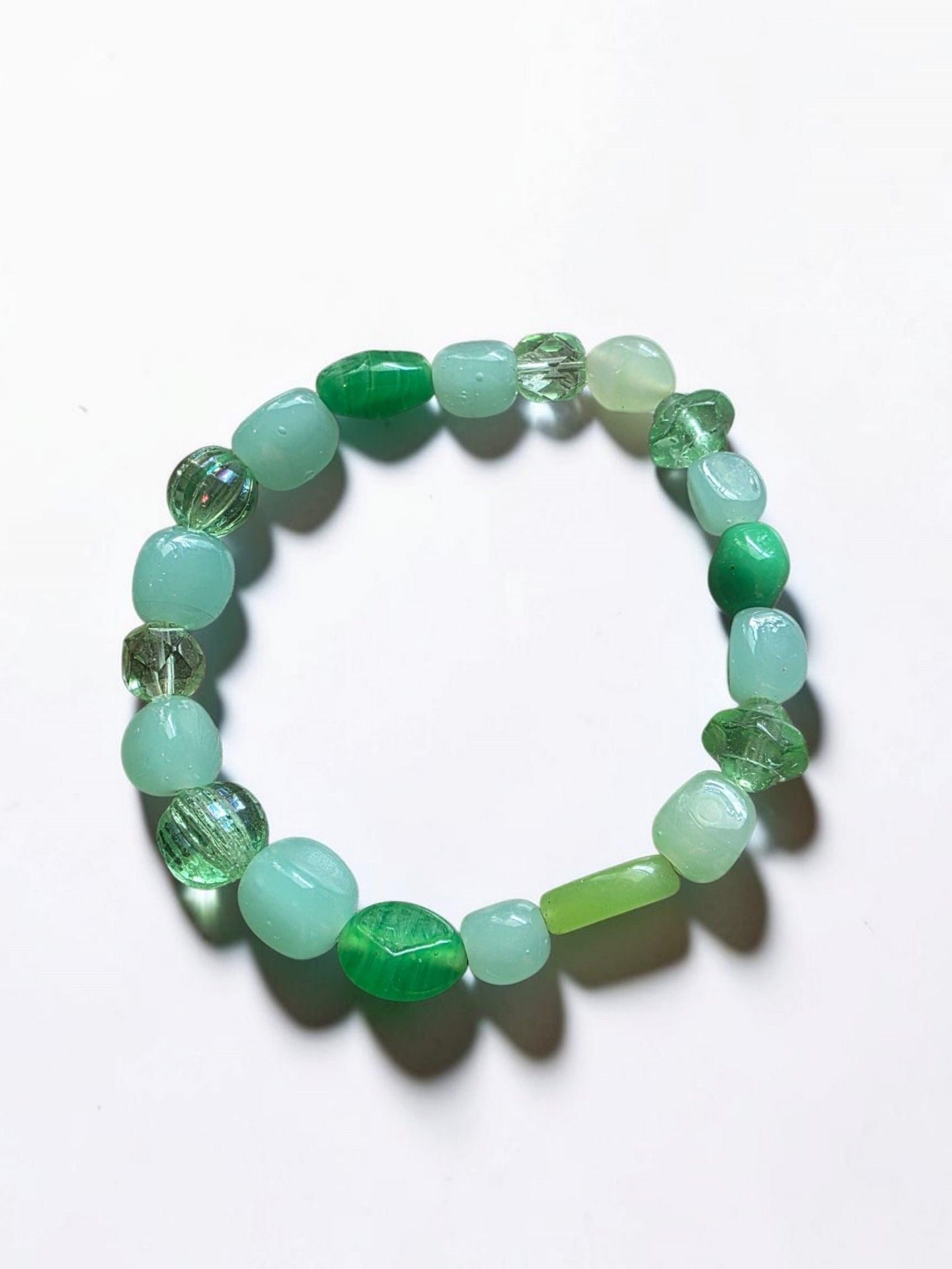 Green Beaded Stretch Bracelet Tumbled Glass Green 2
