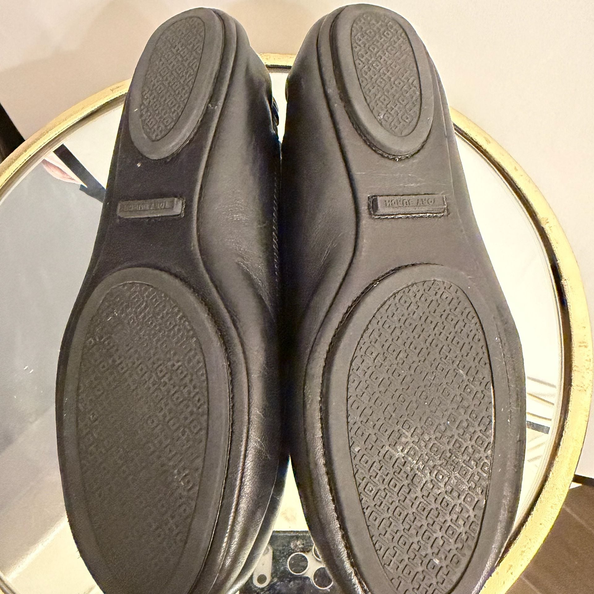 Tory Burch Reva Black Leather Ballet Flats Gold Logo
#7BkGL30P 6