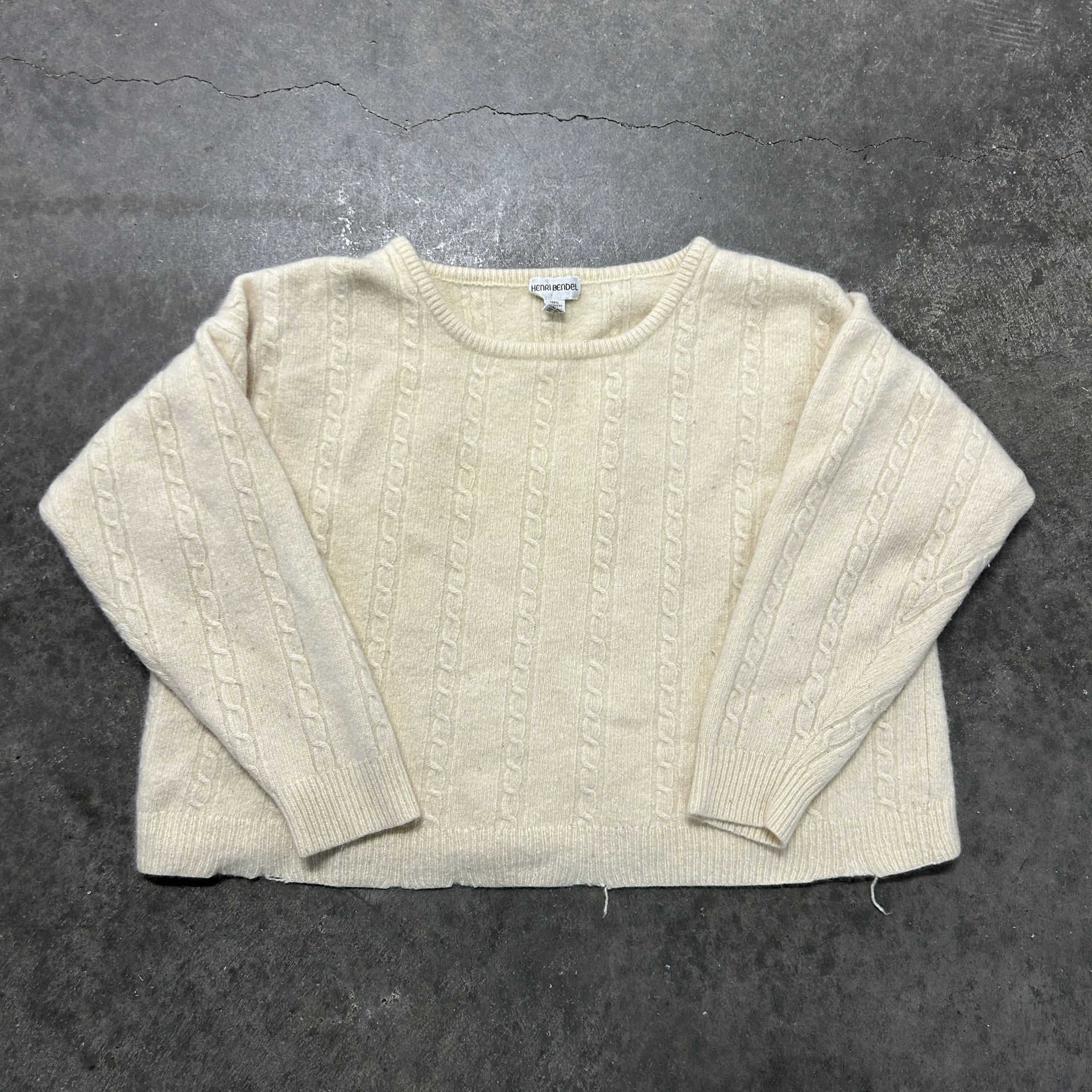 Kalliope Cropped Cable Knit Sweater 2