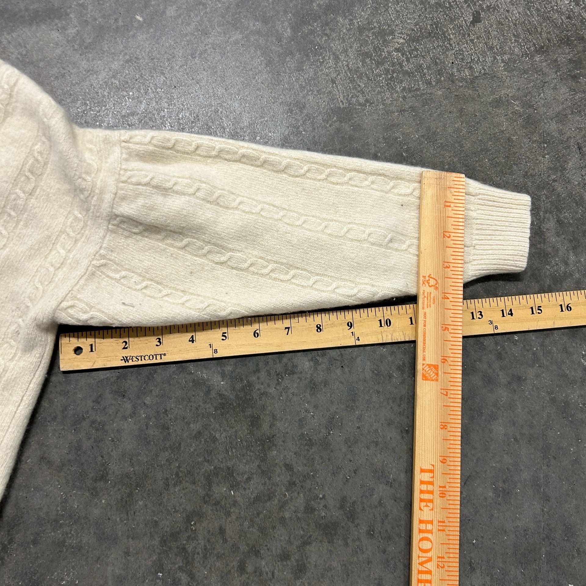 Kalliope Cropped Cable Knit Sweater 7