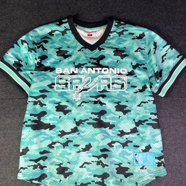 Mitchell & Ness San Antonio Spurs Camo Jersey Size L Mesh V-Neck