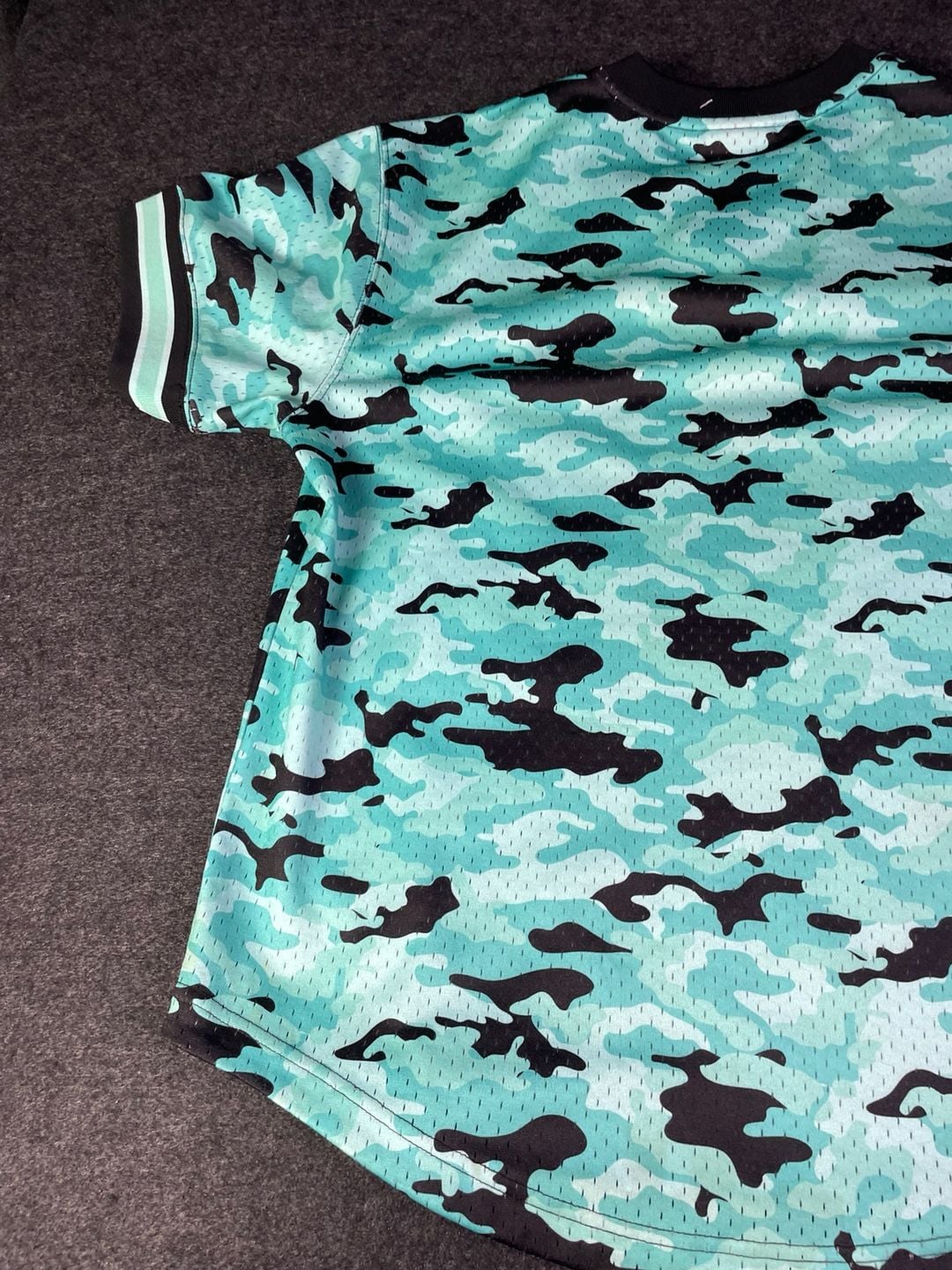 Mitchell & Ness San Antonio Spurs Camo Jersey Size L Mesh V-Neck 11