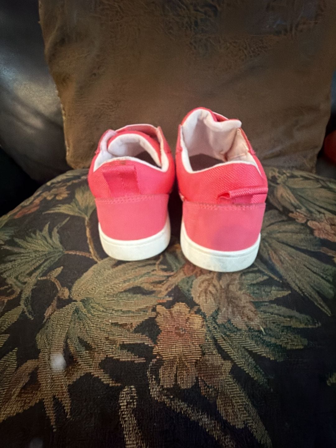 UGG Kids Sneakers Size 2 Pink Watermelon Print Slip On Shoes 1136477T 5