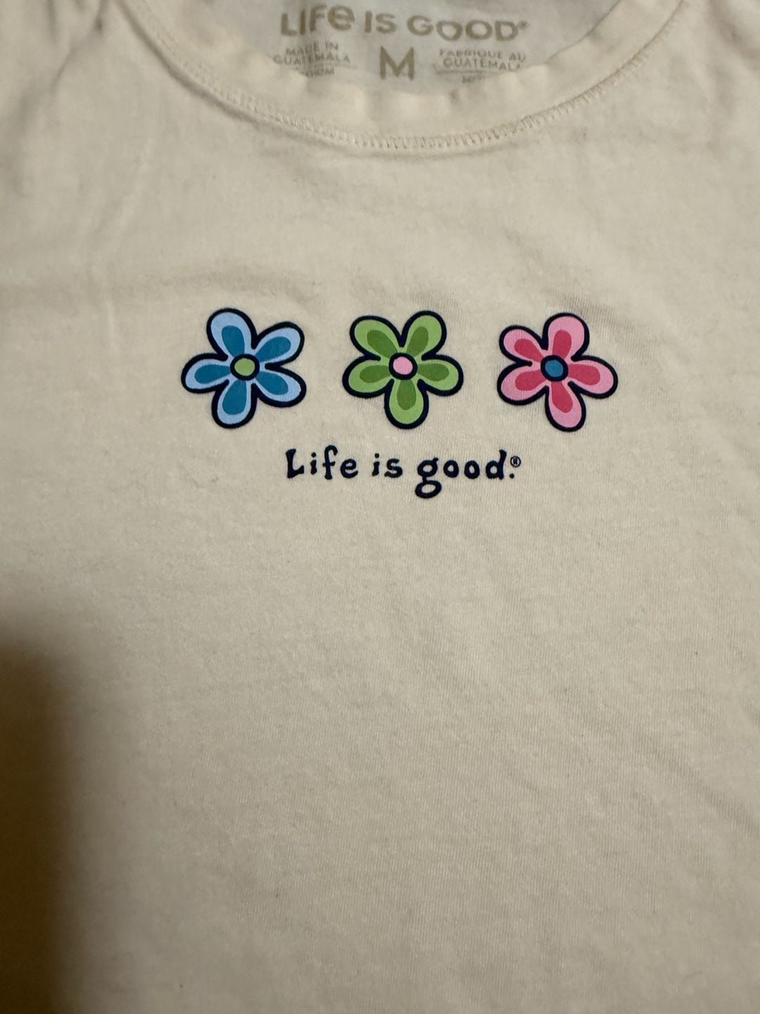 Life is Good Three Daisies Crusher Tee Size M Cream Graphic T-Shirt 3