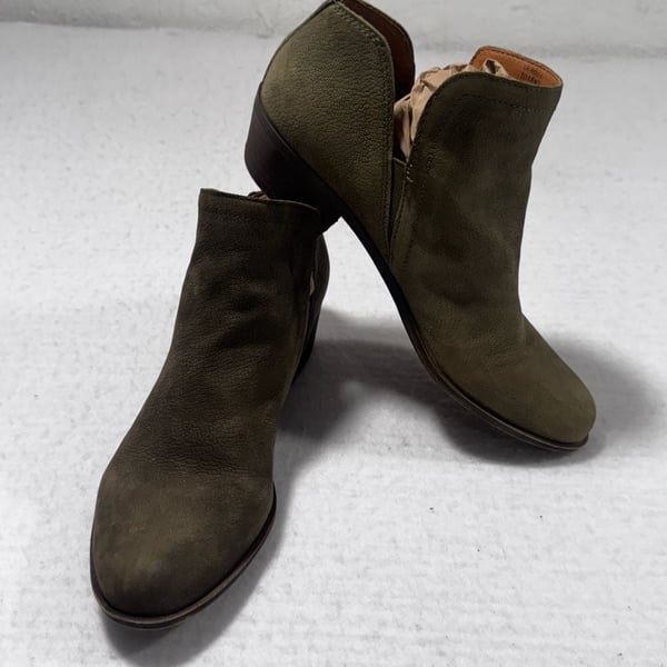 Lucky Brand Bollo Ankle Boots Womens 10M Olive Green Leather Booties