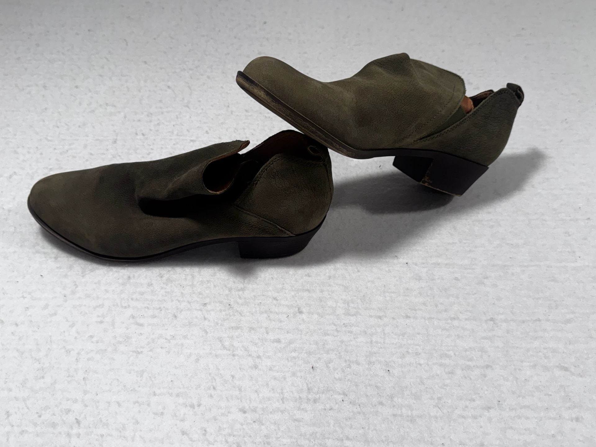 Lucky Brand Bollo Ankle Boots Womens 10M Olive Green Leather Booties 6