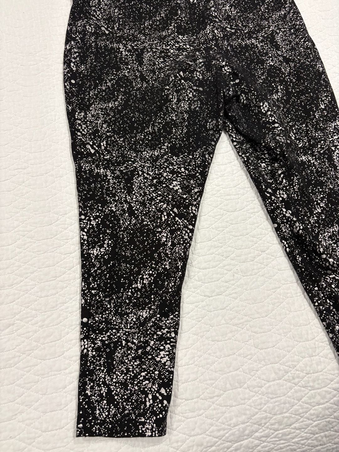 Torrid Size 3 Black Silver Metallic Splatter Print Leggings Stretch Skinny Pants 7