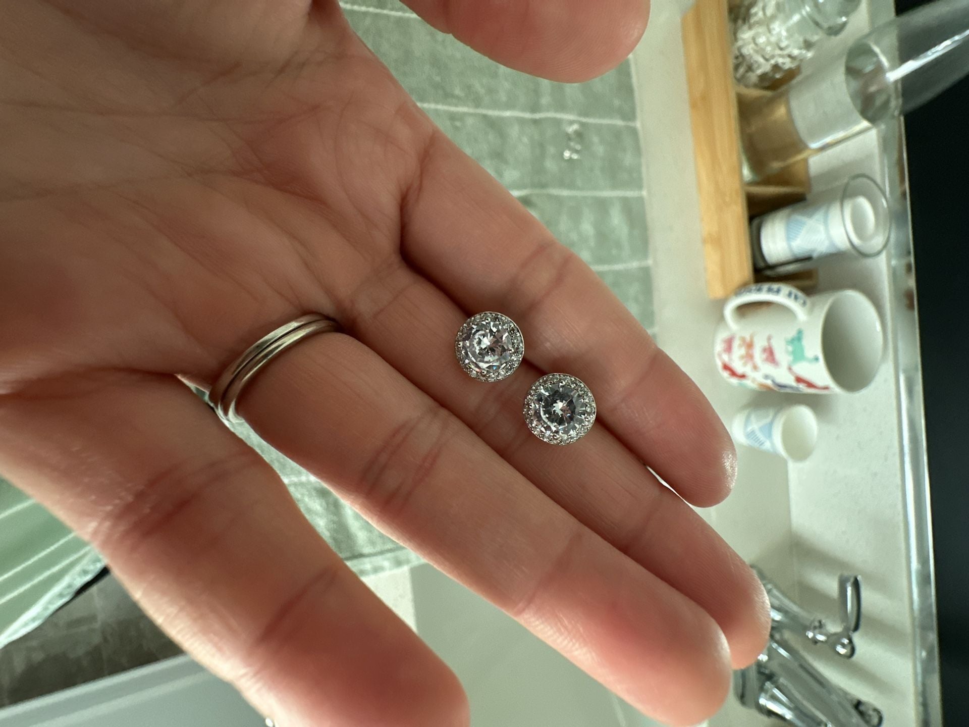 Cubic zirconium Round Halo Stud Earrings 2