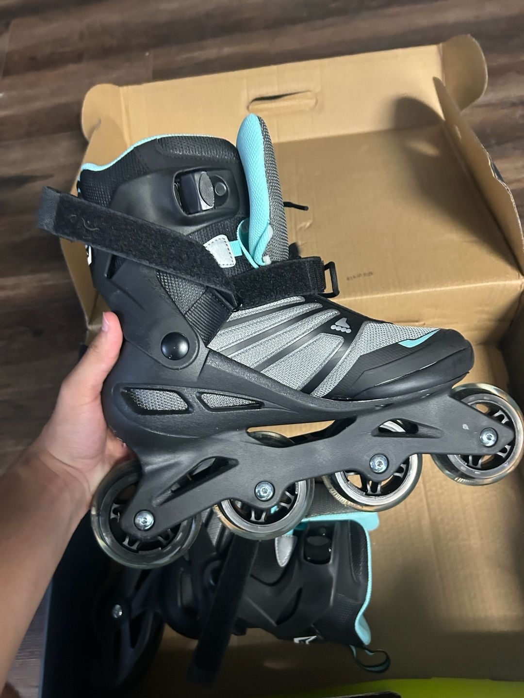 Rollerblade Zetrablade W Size 8 Black Light Blue Inline Skates 9