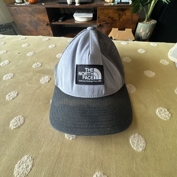 The North Face Trucker Hat Gray Black Mesh Snapback Flexfit One Size