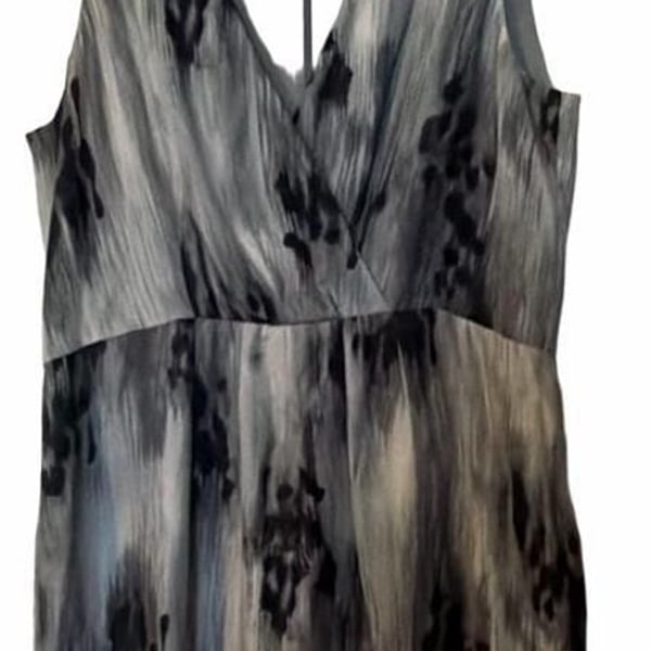 Banana Republic Silk V-Neck Dress Size 16 Gray Black
