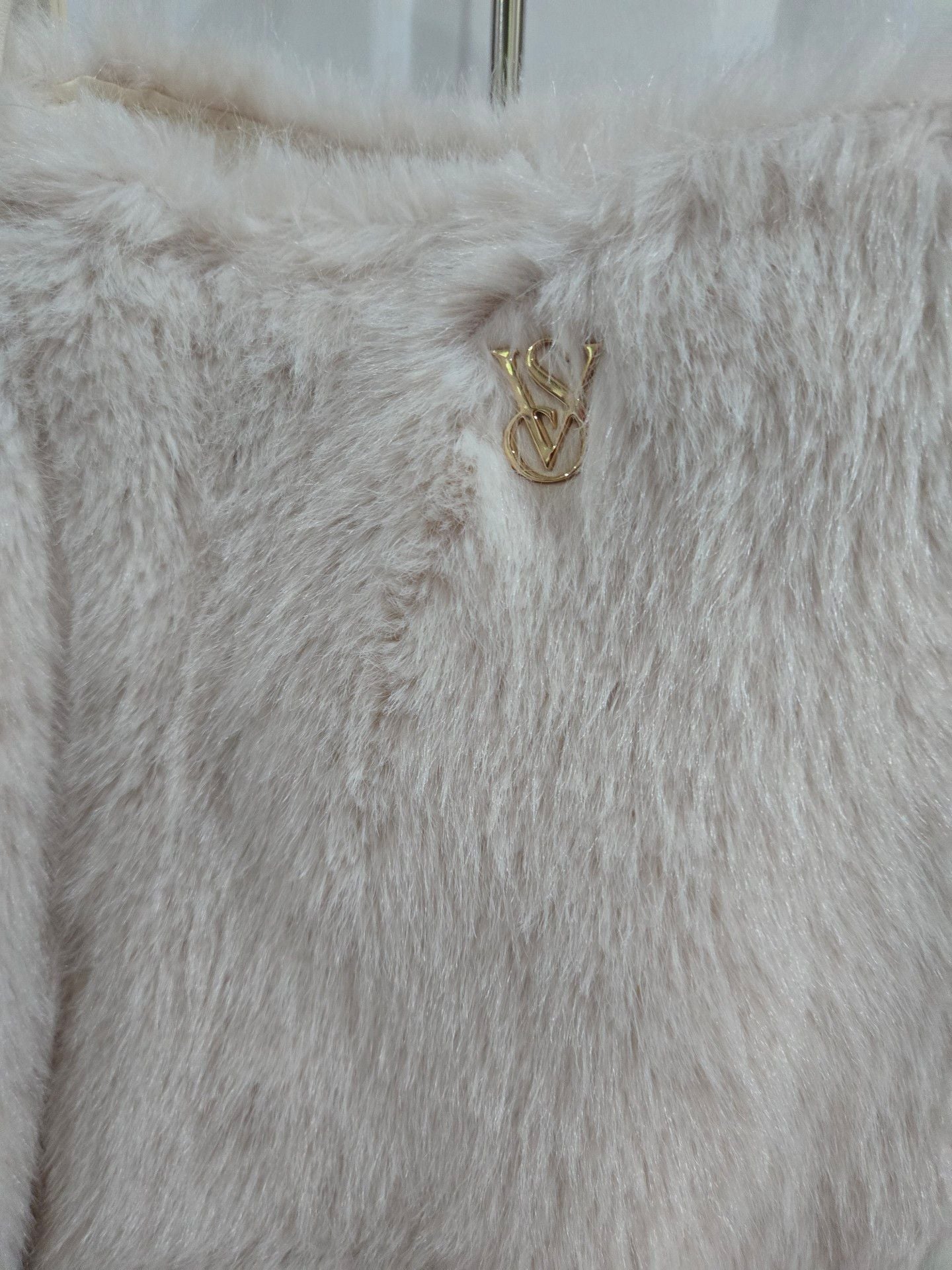Victoria's Secret Faux Fur Tote Bag Cream Ivory Gold VS Logo New 3