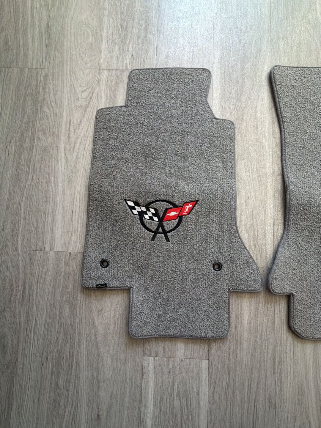 Lloyd Mats Corvette C5 Floor Mats Gray Embroidered Flags 1