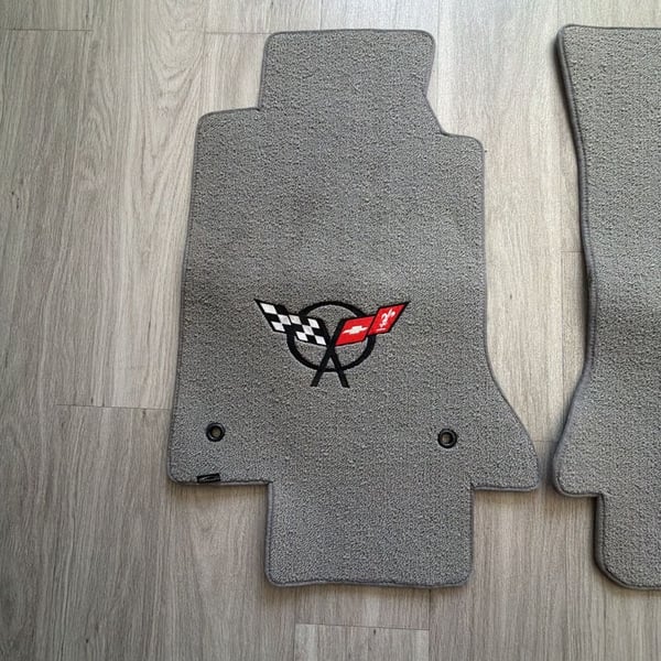 Lloyd Mats Corvette C5 Floor Mats Gray Embroidered Flags