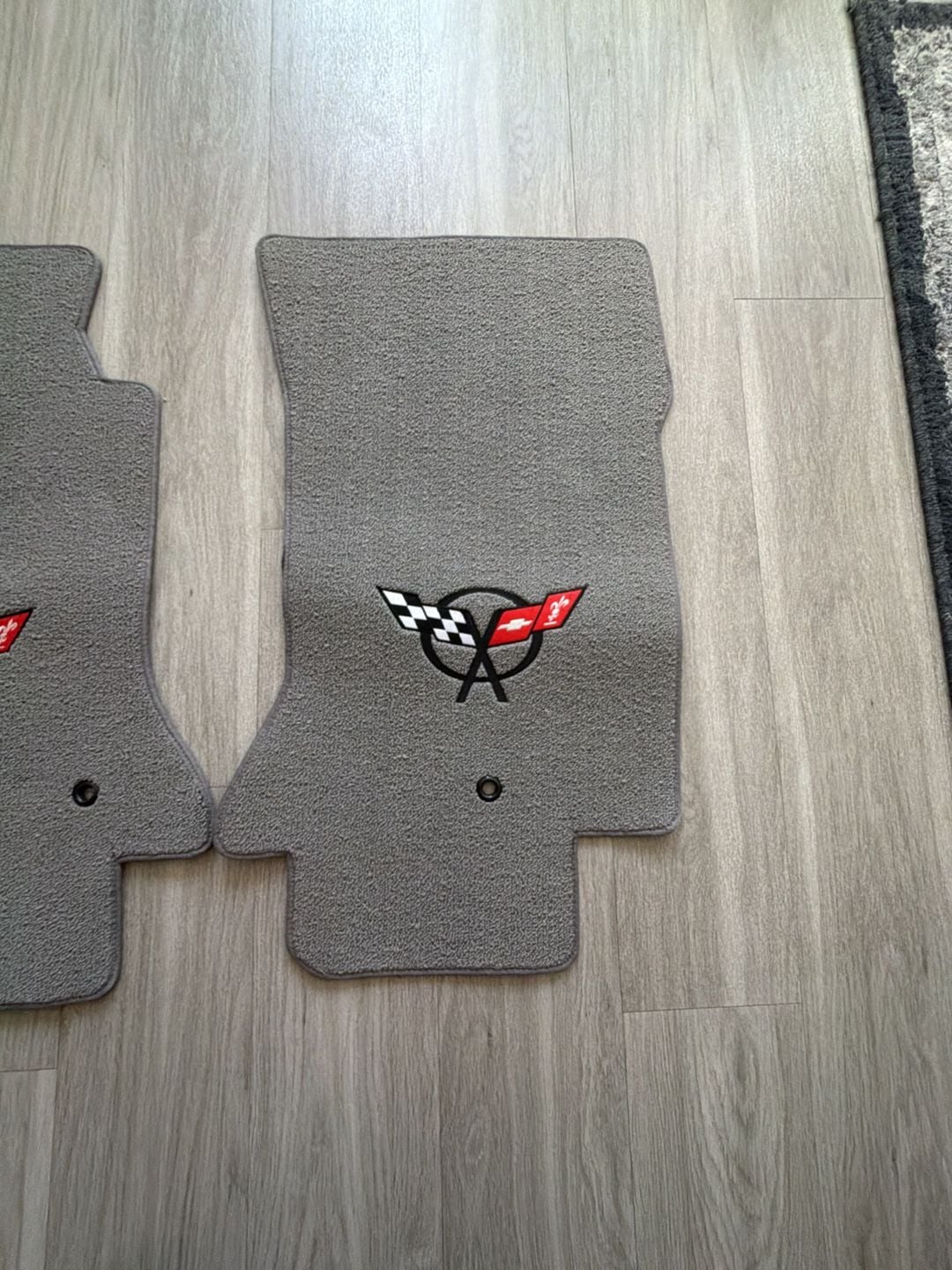 Lloyd Mats Corvette C5 Floor Mats Gray Embroidered Flags 2
