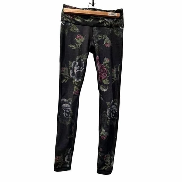 Lululemon Wunder Under Leggings Size 6 Garden Party Black Floral