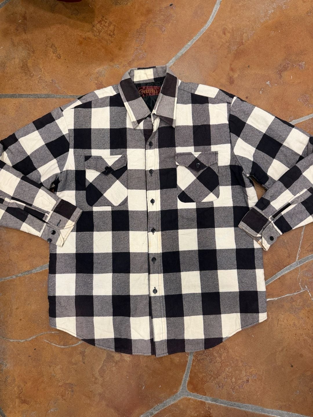 Grizzly Buffalo Plaid Flannel Shirt Jacket XL Black White Quilted Lined 2