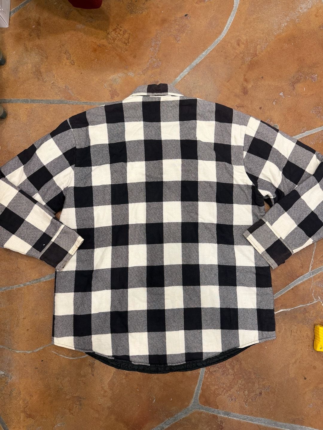 Grizzly Buffalo Plaid Flannel Shirt Jacket XL Black White Quilted Lined 5