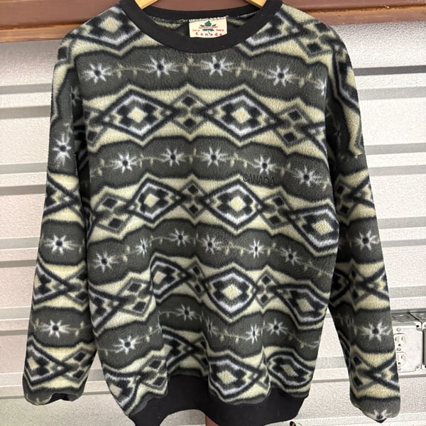 Quality Goods Fleece Pullover Sweater Size XL Green Aztec Southwestern