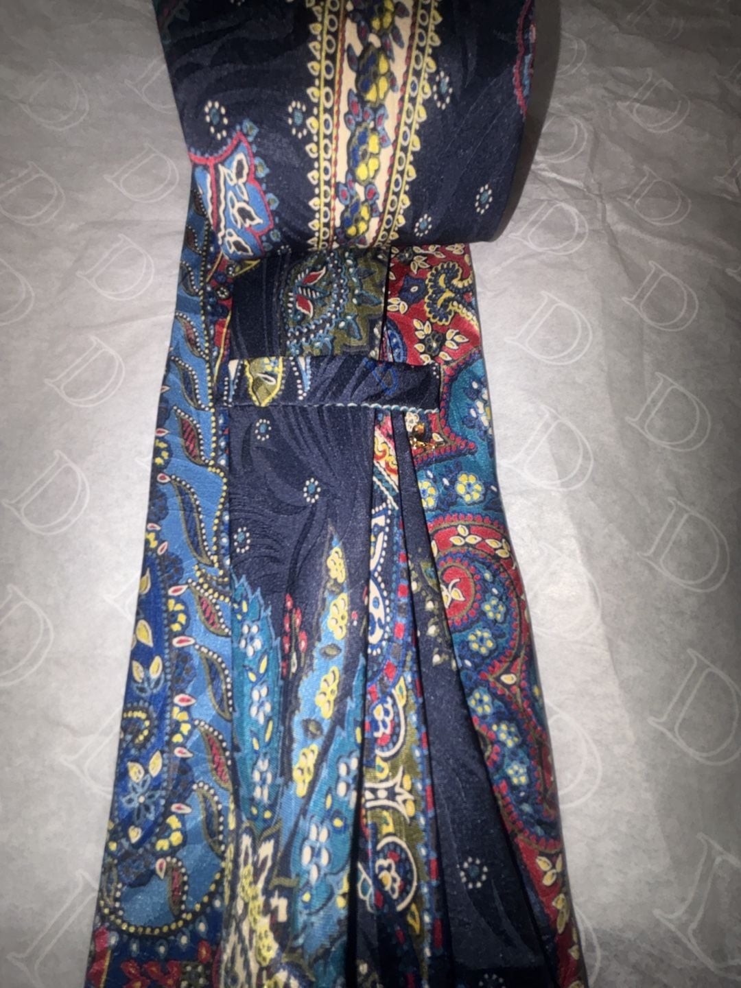 Brioni Silk Paisley Tie Multi-Color 3.75 x 61 3