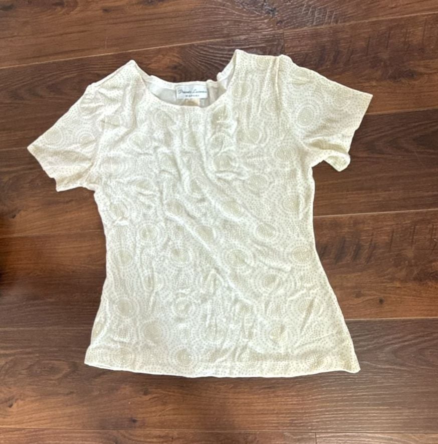 Private Luxuries Natori Short Sleeve Top Size Medium Off-White Foil Print 2